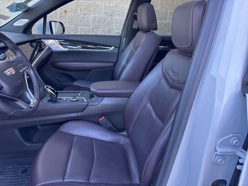 Used 2023 Cadillac XT6 Premium Luxury w/ Technology Package image 18