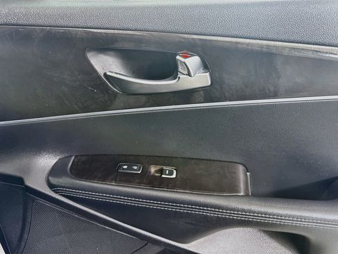 Used 2017 Kia Sorento FWD image 30