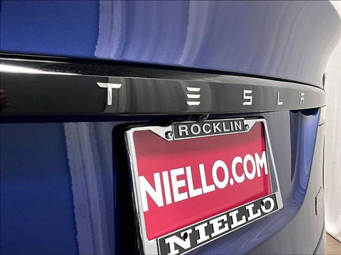 Used 2024 Tesla Model X Plaid image 34