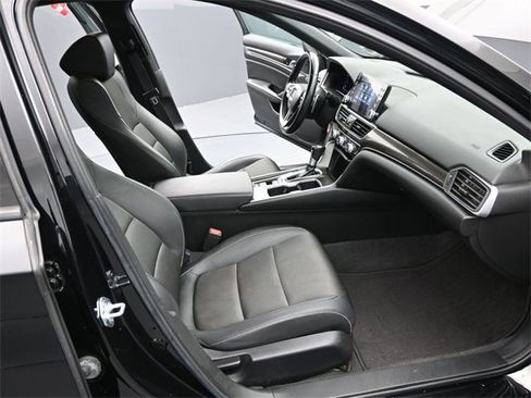Used 2021 Honda Accord Sport image 13