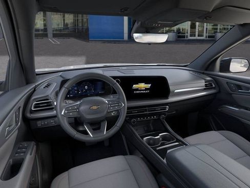 New 2026 Chevrolet Traverse LT w/ Driver Confidence Package FWD image 15