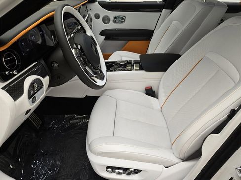 New 2025 Rolls-Royce Ghost Black Badge image 18