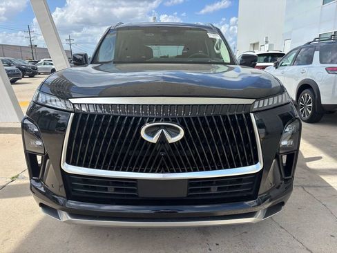 Used 2025 INFINITI QX80 Sensory w/ Exterior Package image 2