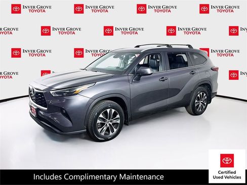 Certified 2024 Toyota Highlander Limited image 1
