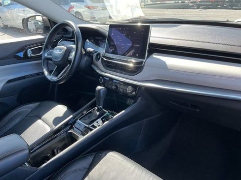 Used 2022 Jeep Compass Limited w/ Sun and Sound Group AWD/4WD image 8