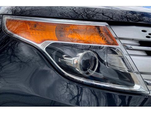 Used 2013 Ford Explorer XLT image 30