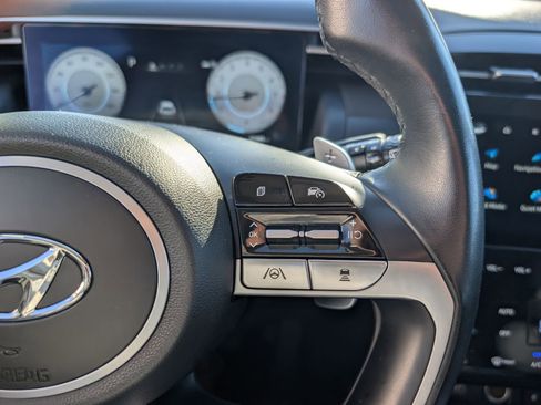 Used 2023 Hyundai Tucson Limited image 16