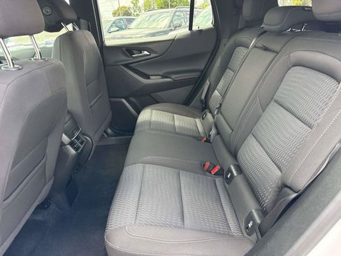 Used 2025 Chevrolet Equinox LT AWD/4WD image 11