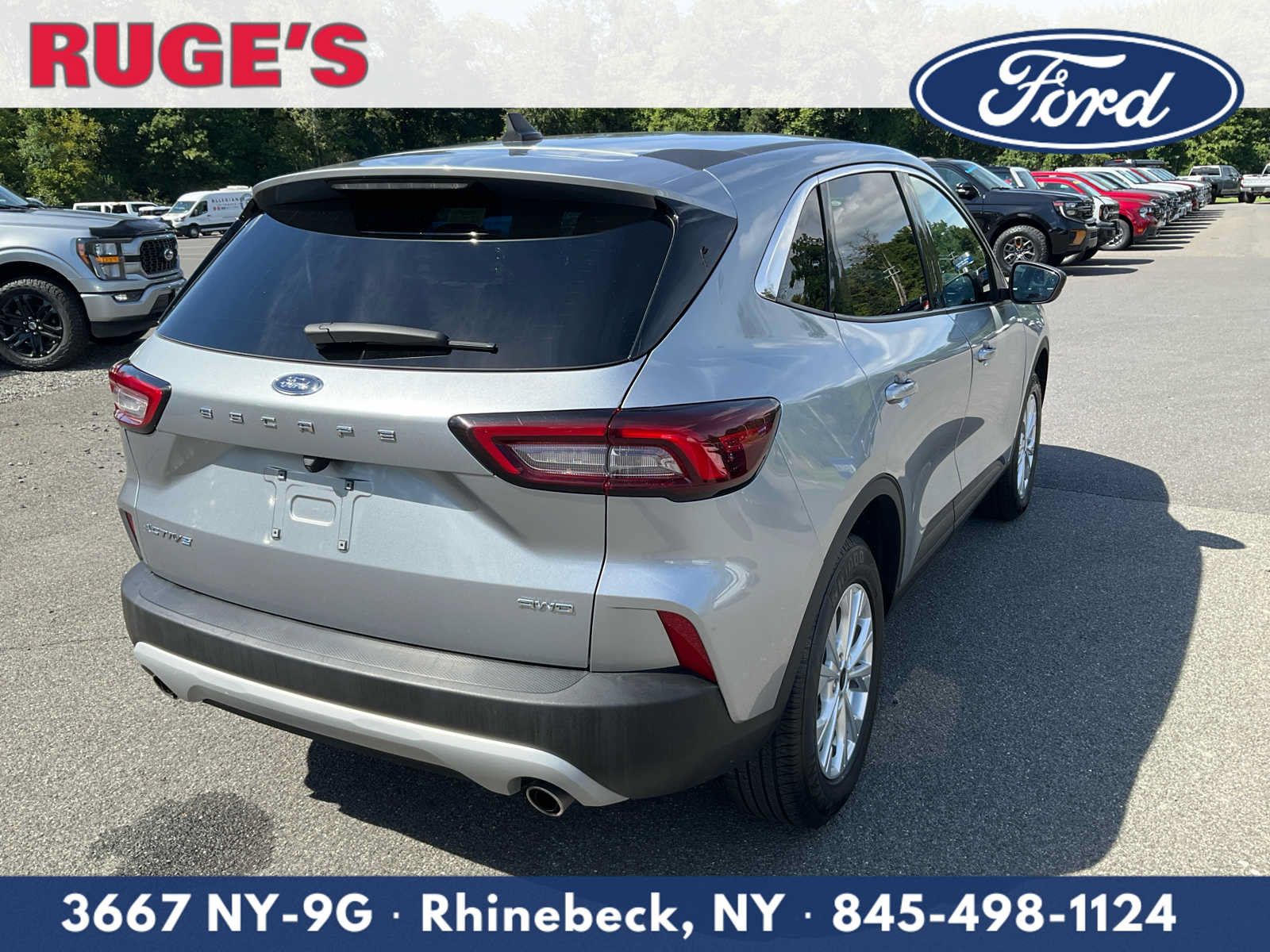 Used 2024 Ford Escape Active AWD/4WD image 3