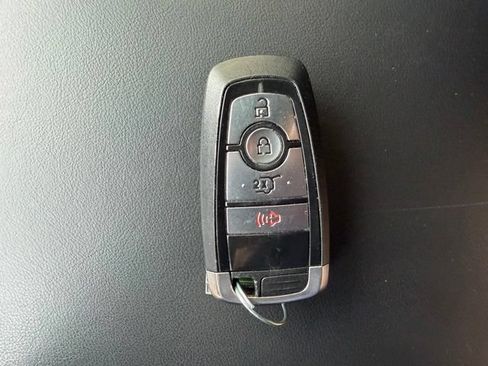 Certified 2020 Ford Explorer XLT AWD/4WD image 27