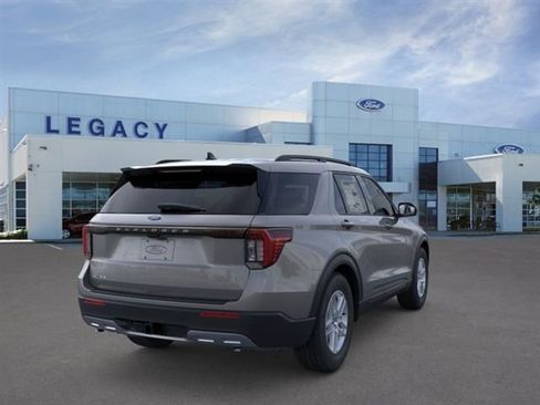 New 2026 Ford Explorer Active w/ Active Comfort Package RWD image 8
