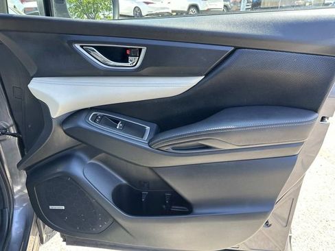 Used 2020 Subaru Ascent Limited w/ Technology Package AWD/4WD image 9