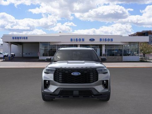New 2026 Ford Explorer ST-Line w/ ST-Line Street Pack AWD/4WD image 6