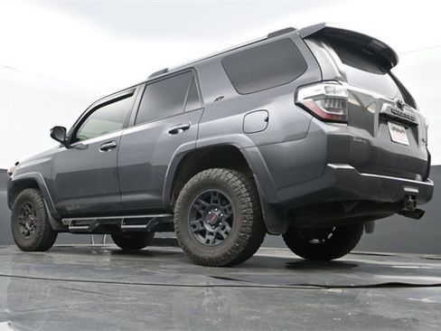 Used 2022 Toyota 4Runner SR5 image 10