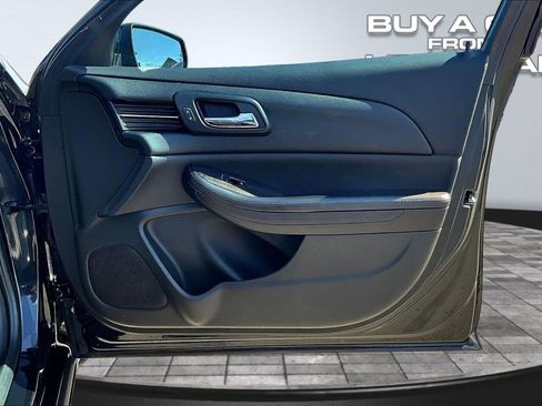 Used 2015 Chevrolet Malibu LT w/ Power Convenience Package image 21