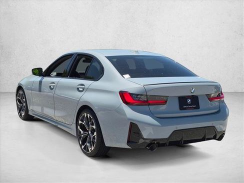 Used 2026 BMW 330i Sedan w/ M Sport Package RWD image 8
