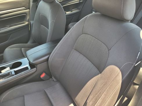 Certified 2023 Nissan Altima 2.5 SV FWD image 13