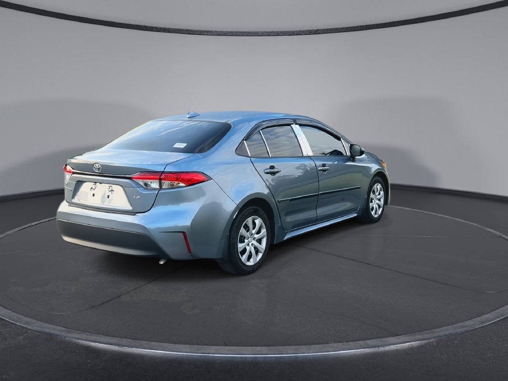 Used 2024 Toyota Corolla LE FWD image 8
