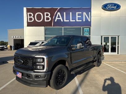 New 2026 Ford F250 Lariat w/ Black Appearance Package