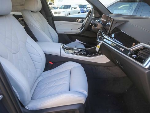 Used 2026 BMW X5 sDrive40i w/ M Sport Package RWD image 13