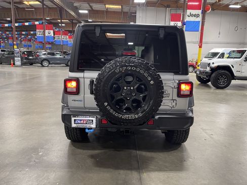 Used 2023 Jeep Wrangler Unlimited AWD/4WD image 4