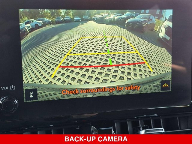 Used 2025 Toyota Corolla Cross XLE AWD/4WD image 24