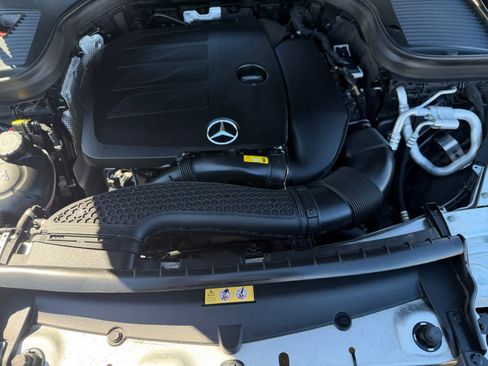 Used 2022 Mercedes-Benz GLC 300 image 8