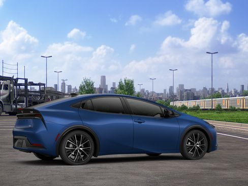 New 2026 Toyota Prius XLE FWD image 13