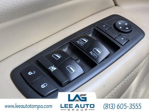 Used 2017 Jeep Grand Cherokee Limited image 24