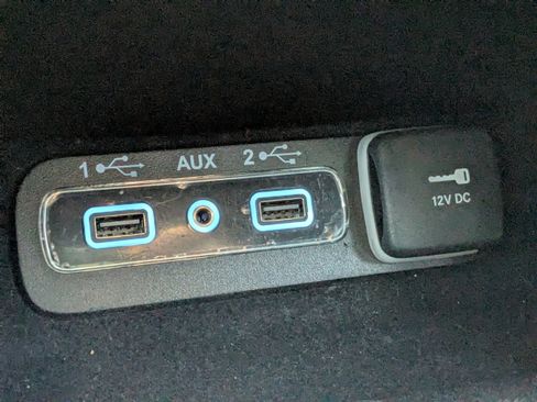 Used 2022 Jeep Grand Cherokee Laredo X image 24