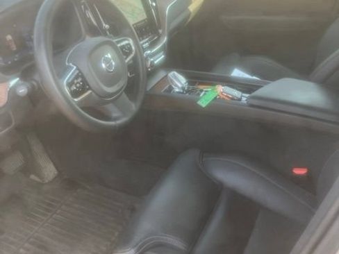 Used 2023 Volvo XC60 B5 Ultimate AWD/4WD image 7