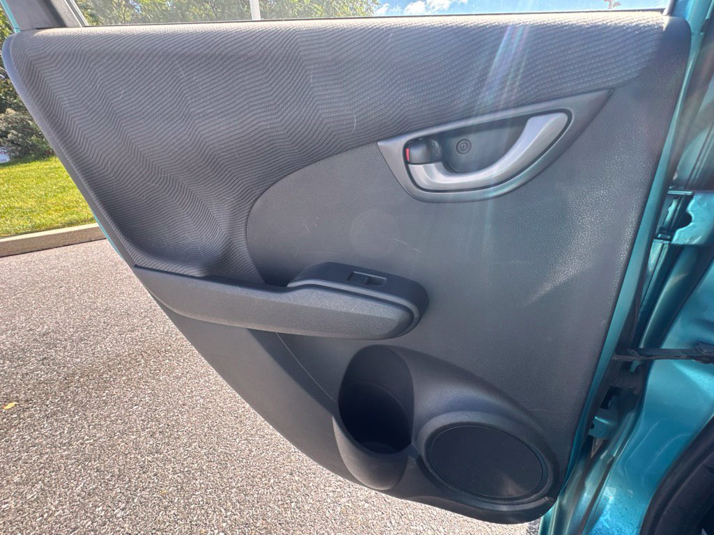 Used 2013 Honda Fit image 30