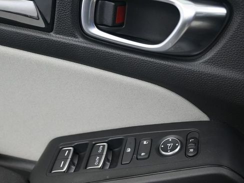 Certified 2025 Honda Civic Sport image 22