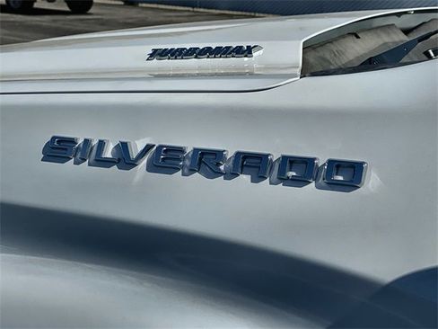 Used 2025 Chevrolet Silverado 1500 W/T image 9