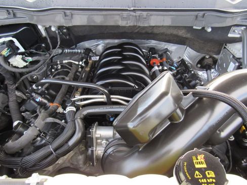Used 2025 Ford F150 Lariat w/ Equipment Group 501A Mid AWD/4WD image 12