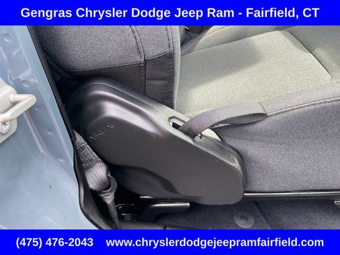 Used 2024 Jeep Wrangler Unlimited w/ Convenience Group AWD/4WD image 23