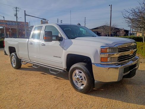 Used 2015 Chevrolet Silverado 2500 LT image 23