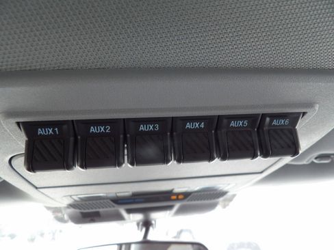 Used 2024 Ford F550 image 36