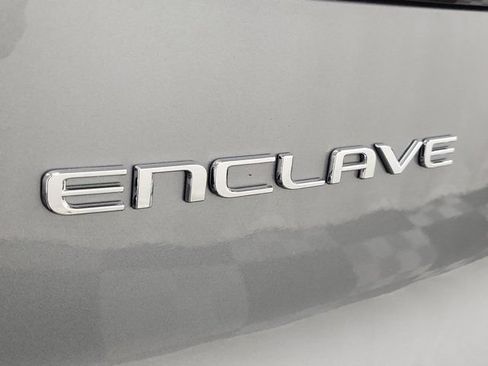 Used 2025 Buick Enclave Preferred FWD image 8