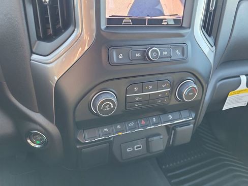 New 2026 Chevrolet Silverado 1500 Custom Trail Boss w/ LPO, Dark Essentials Package AWD/4WD image 16