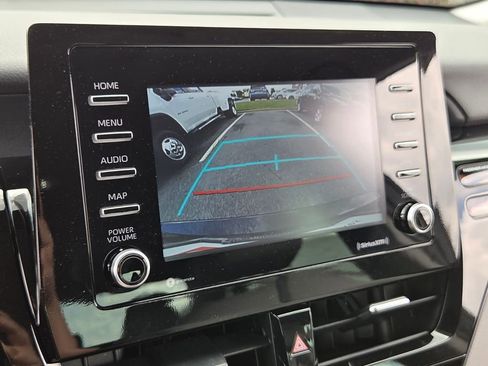 Used 2024 Toyota Camry SE FWD image 18