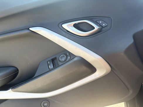 Used 2022 Chevrolet Camaro LT RWD image 15
