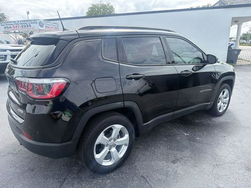 Used 2018 Jeep Compass Latitude w/ Popular Equipment Group FWD image 21