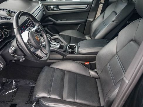 Used 2023 Porsche Cayenne Platinum Edition AWD/4WD image 20