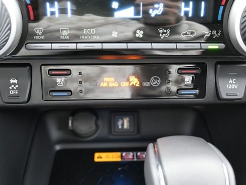 Certified 2025 Toyota RAV4 XSE image 25