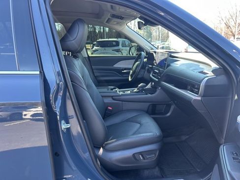 Used 2024 Toyota Grand Highlander Platinum image 18
