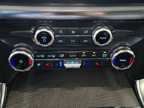 Used 2022 Ford F150 Platinum w/ Equipment Group 701A High image 21