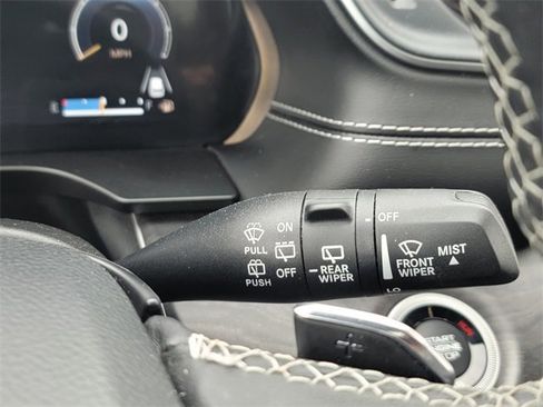 Used 2022 Jeep Grand Cherokee L Limited image 22