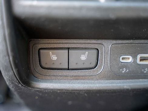 Used 2021 Cadillac XT4 Sport w/ Cold Weather Package image 17