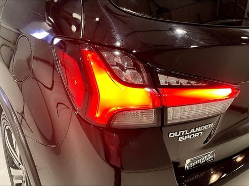 Used 2022 Mitsubishi Outlander Sport S image 22